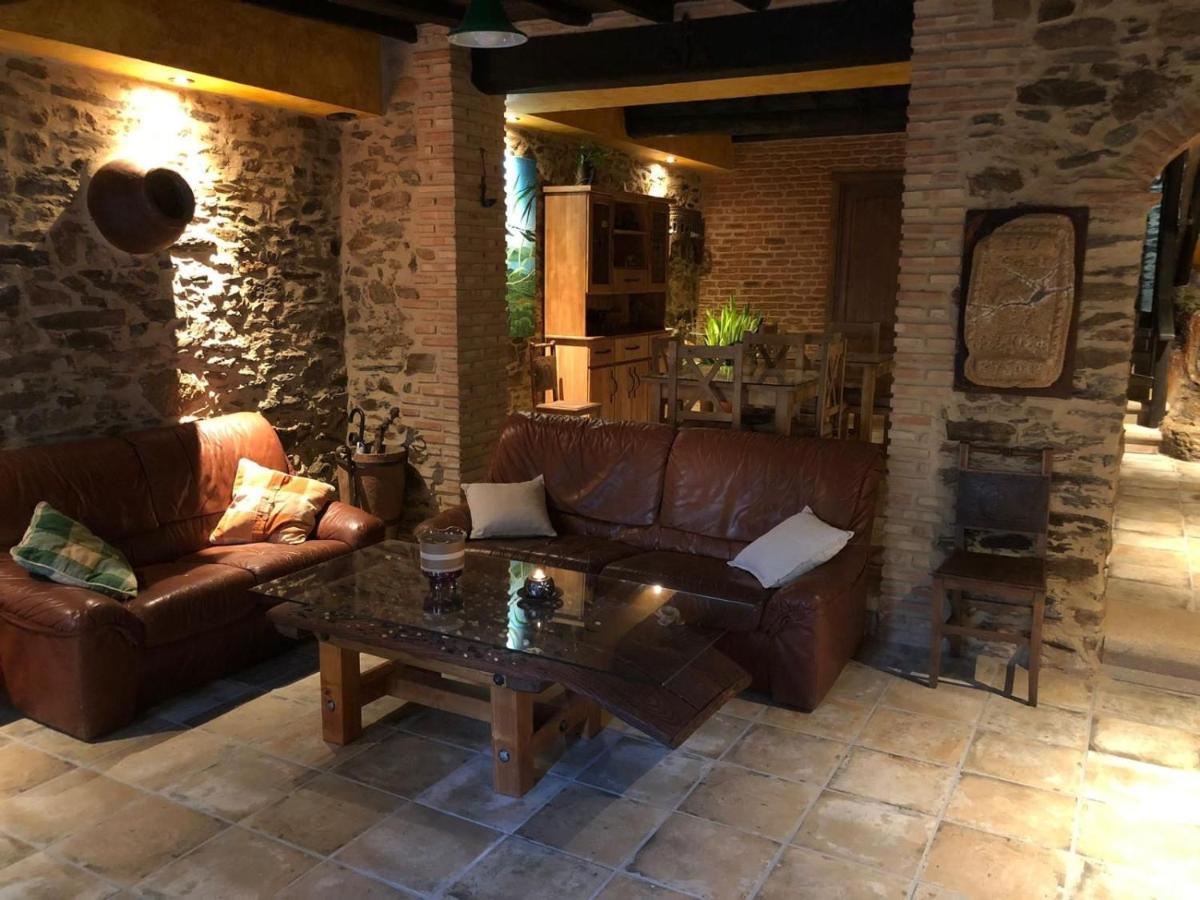 Santibanez el Bajo Casa Rural La Moraquintanaヴィラ エクステリア 写真