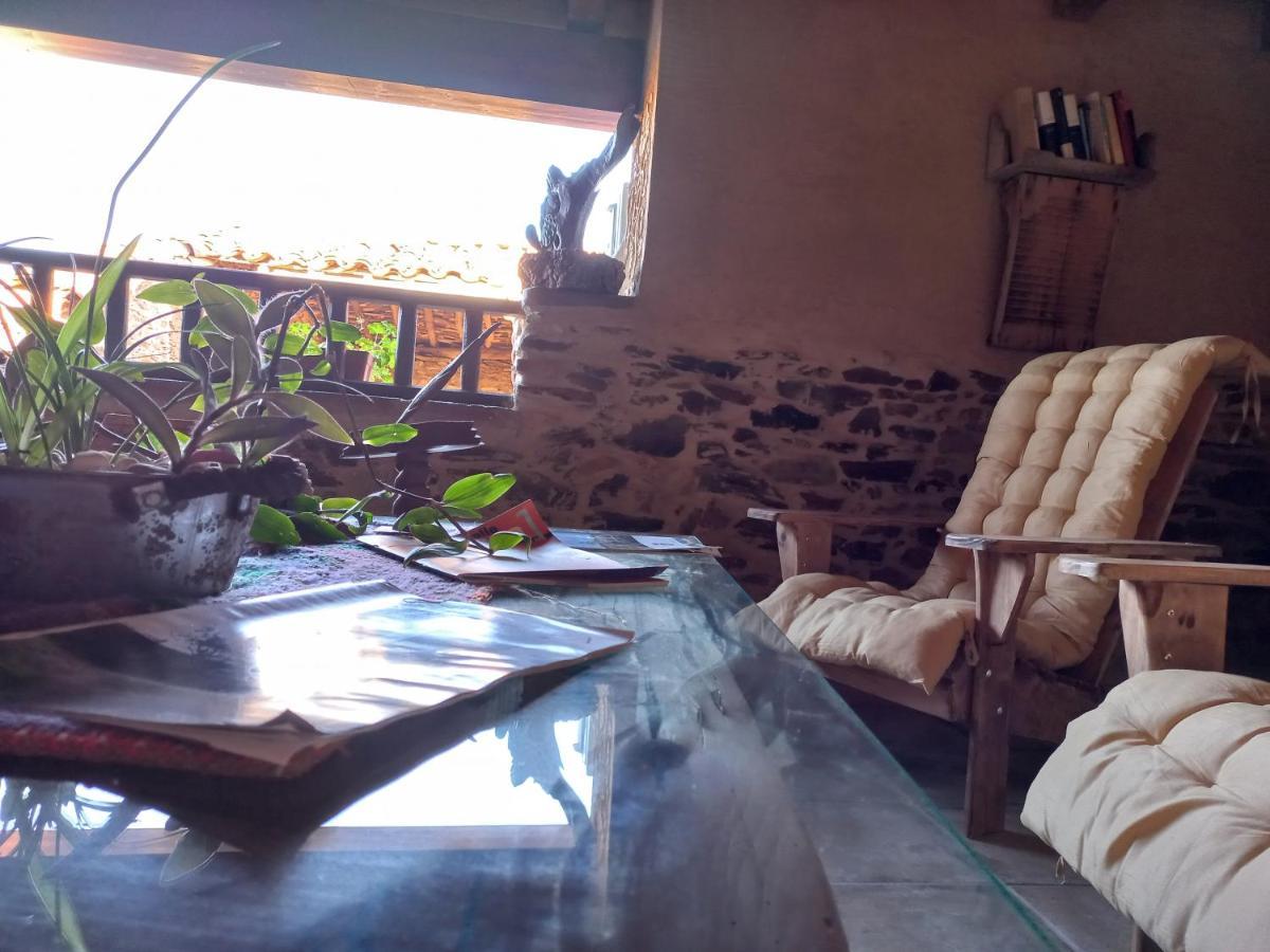 Santibanez el Bajo Casa Rural La Moraquintanaヴィラ エクステリア 写真