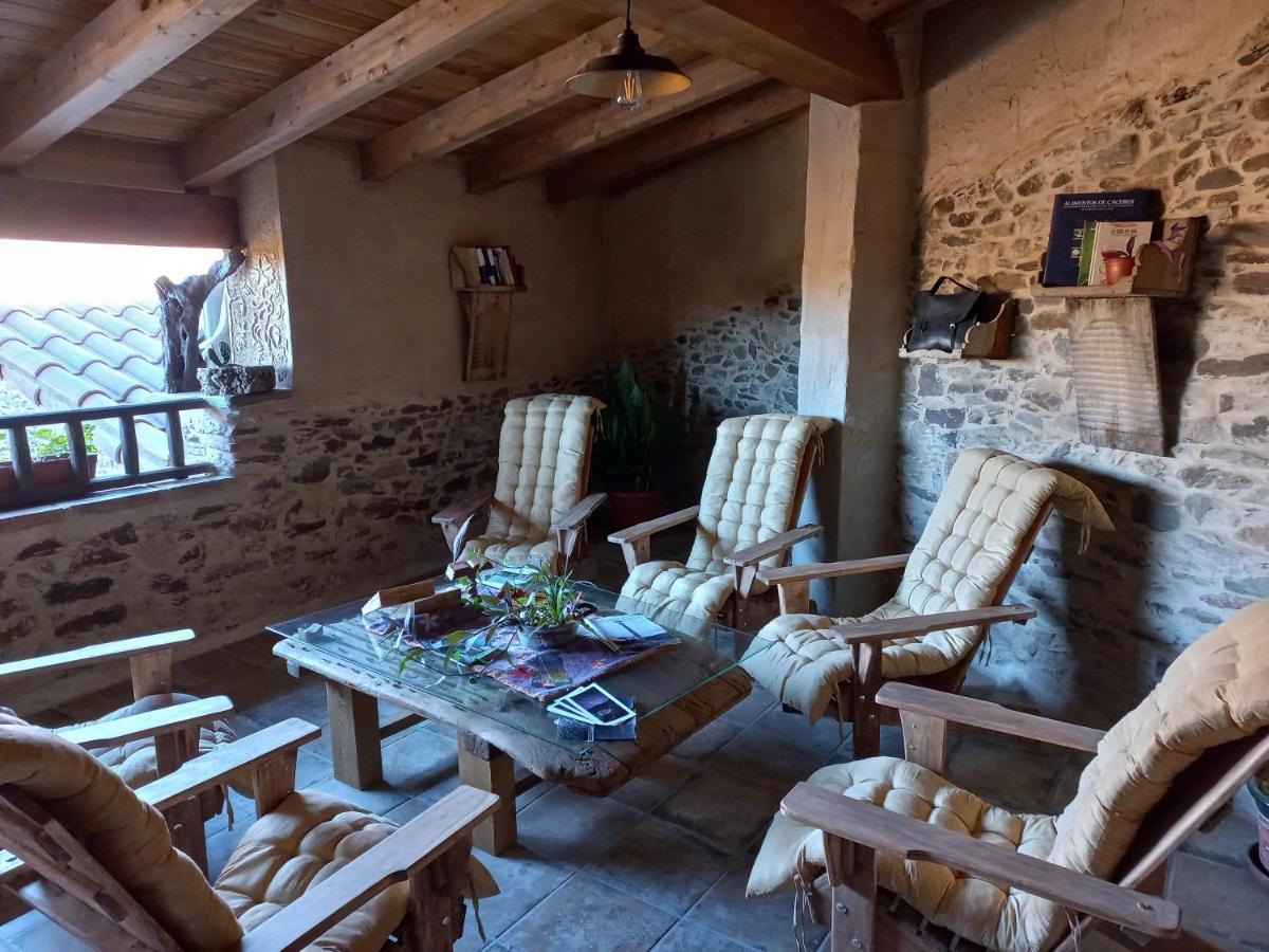 Santibanez el Bajo Casa Rural La Moraquintanaヴィラ エクステリア 写真