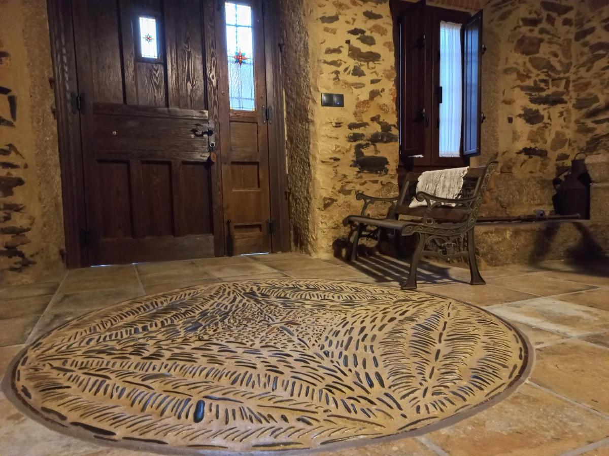 Santibanez el Bajo Casa Rural La Moraquintanaヴィラ エクステリア 写真