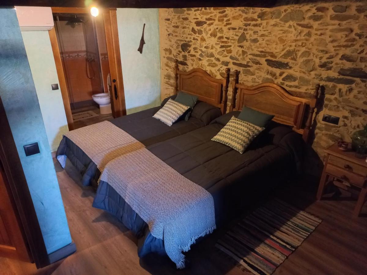 Santibanez el Bajo Casa Rural La Moraquintanaヴィラ エクステリア 写真