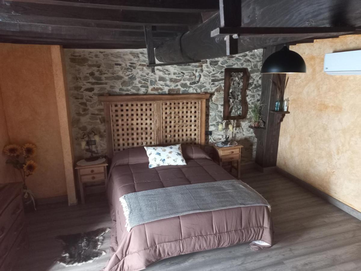 Santibanez el Bajo Casa Rural La Moraquintanaヴィラ エクステリア 写真
