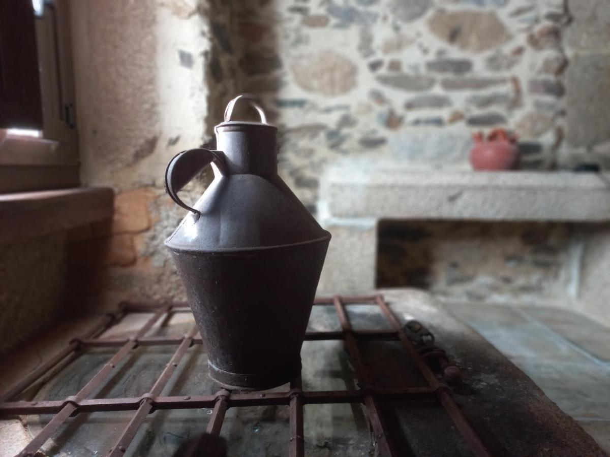 Santibanez el Bajo Casa Rural La Moraquintanaヴィラ エクステリア 写真