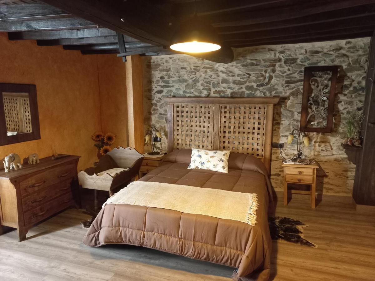 Santibanez el Bajo Casa Rural La Moraquintanaヴィラ エクステリア 写真